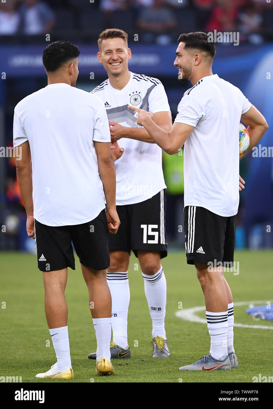 Udine, Italien. 23. Juni 2019. Waldemar Anton (Deutschland) Lacht vor dem Spiel. GES/Fußball/U 21 Euro: Österreich - Deutschland, 23.06.2019 Fußball: Euro Unter 21: Österreich vs Deutschland, Udine, Juni 23, 2019 | Verwendung der weltweiten Kredit: dpa/Alamy leben Nachrichten Stockfoto