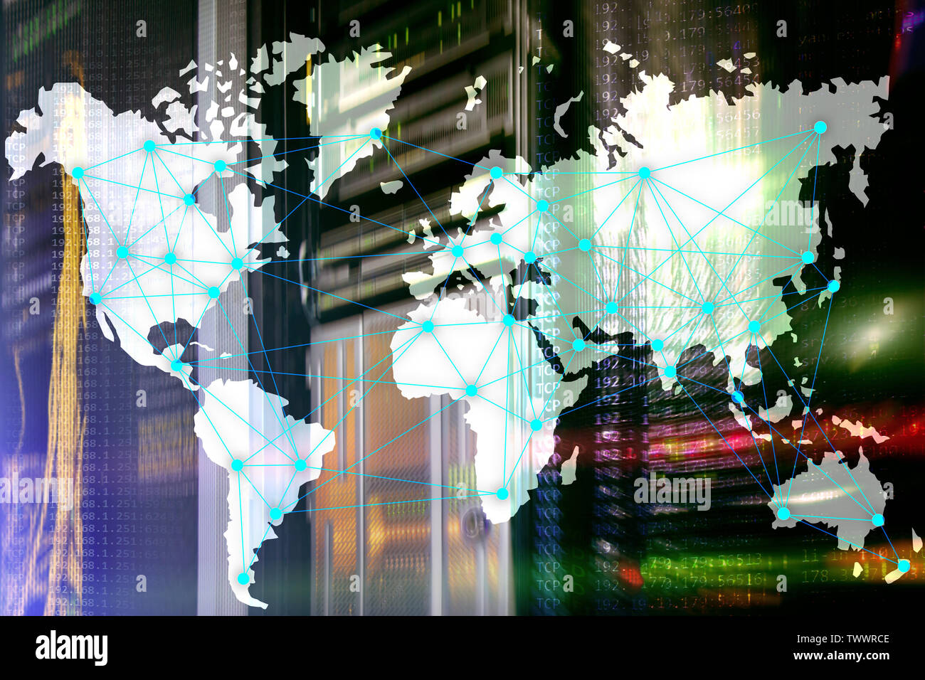 Internet und Telekommunikation Konzept mit Weltkarte auf serverraum Hintergrund. Stockfoto
