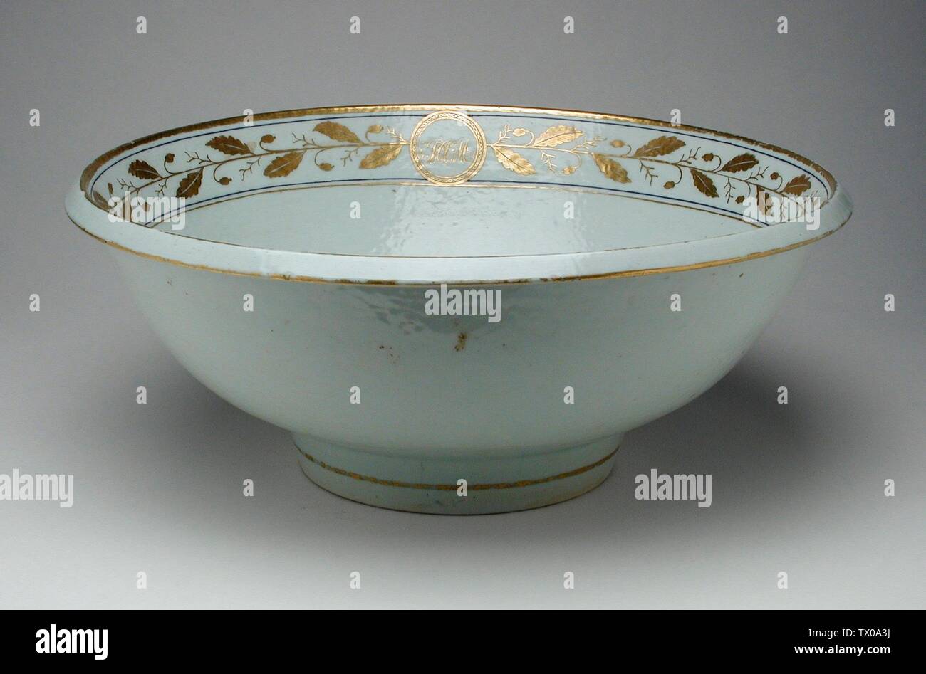 Schale Bild 1 Von 2 Mobel Aus China 18 Jahrhundert Geschirr Porzellan Hohe 5 1 8 Zoll 13 01 Cm Durchmesser 13 3 4 Zoll 34 92 Cm Geschenk Des Kombi Von Louis Meyer Jr Und