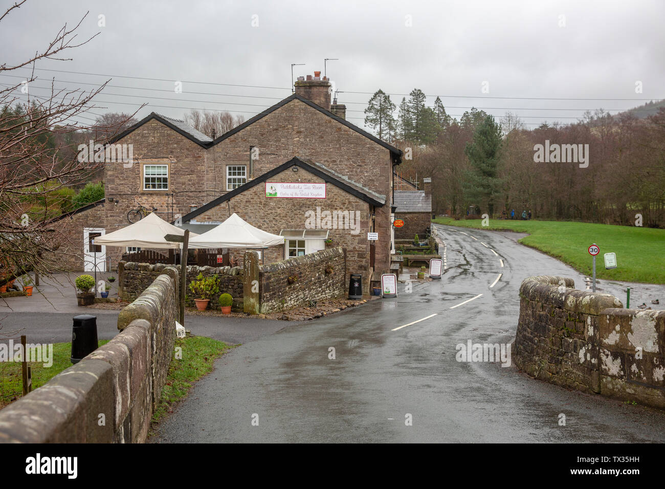 Puddleducks Cafe und Tee Zimmer im Dunsop Brücke, der geographischen Mitte des Vereinigten Königreichs, der Wald von Bowland, Lancashire, England Stockfoto