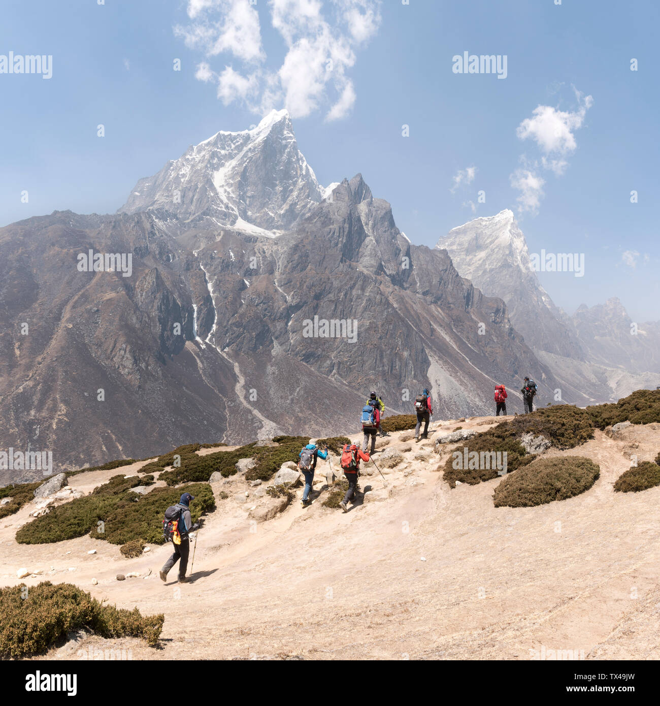 Nepal, Solo Khumbu, Everest, Gruppe von mounaineers Wandern an von Dingboche Stockfoto