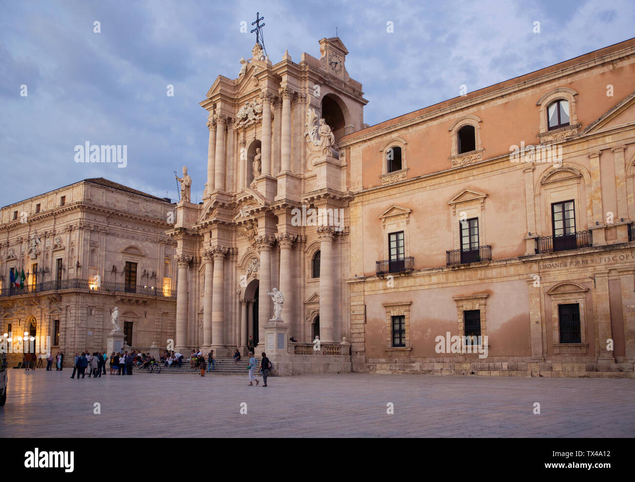 Italien, Sizilien, Syracuse, Ortygia, die Kathedrale von Syrakus, die Kathedrale Santa Maria delle Colonne Stockfoto