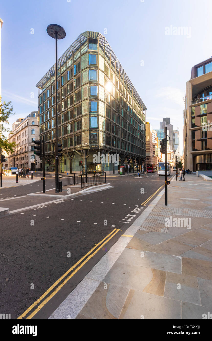 UK, London, City of London, Mansion House tube station, Queen Victoria Street Stockfoto
