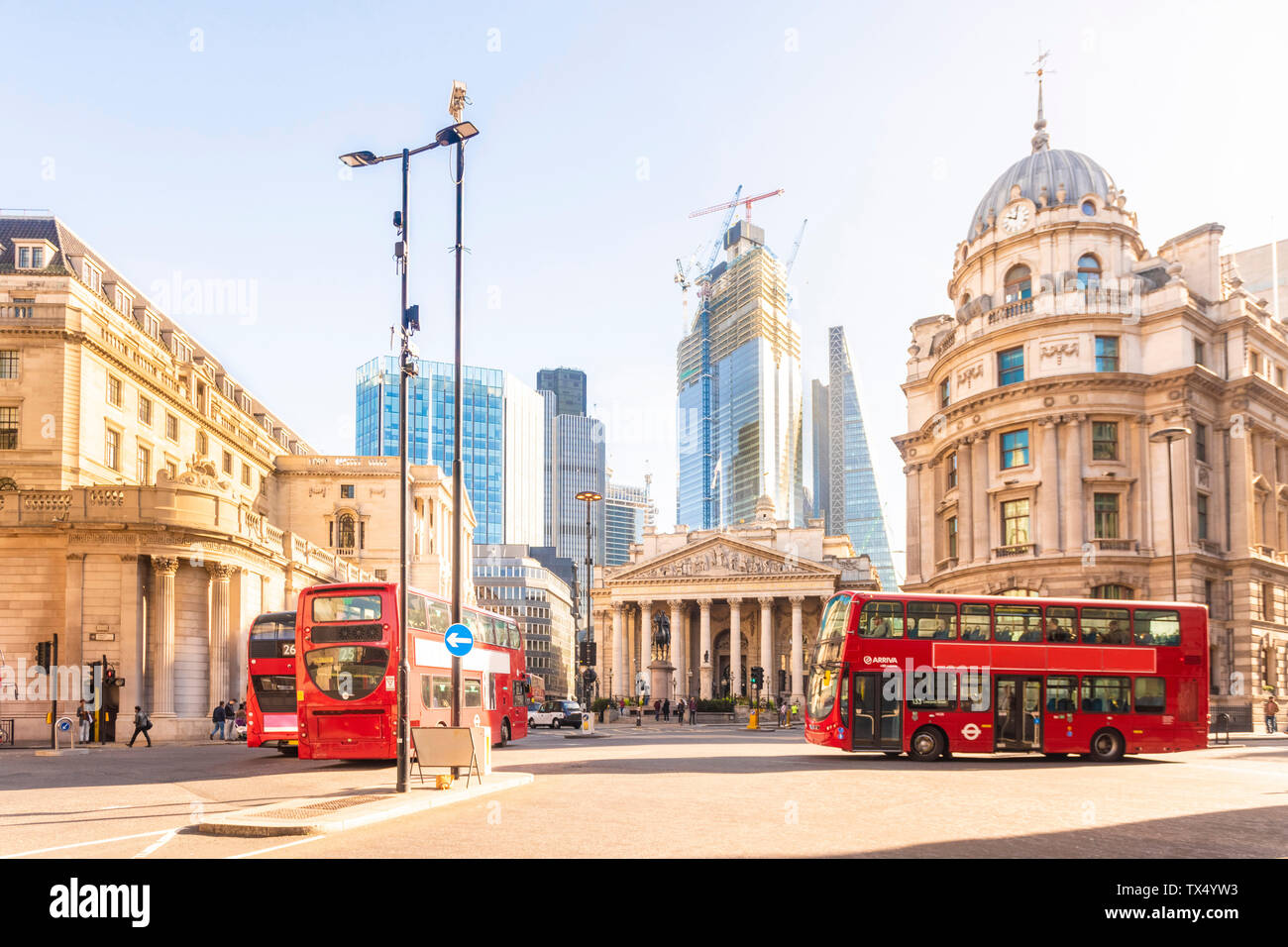 UK, London, Lombard Street, Bahnhof Bank, Bank von England, Finanzviertel an einem sonnigen Tag Stockfoto