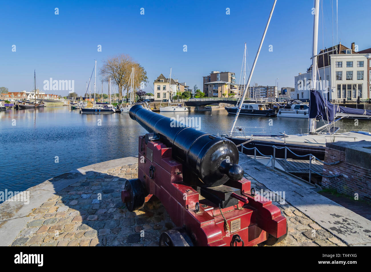 Zeeland, Domburg, Hafen, Cannon Stockfoto