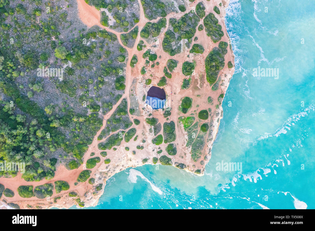 Portugal, Algarve, Lagoa, Luftaufnahme von Benagil Höhle Stockfoto