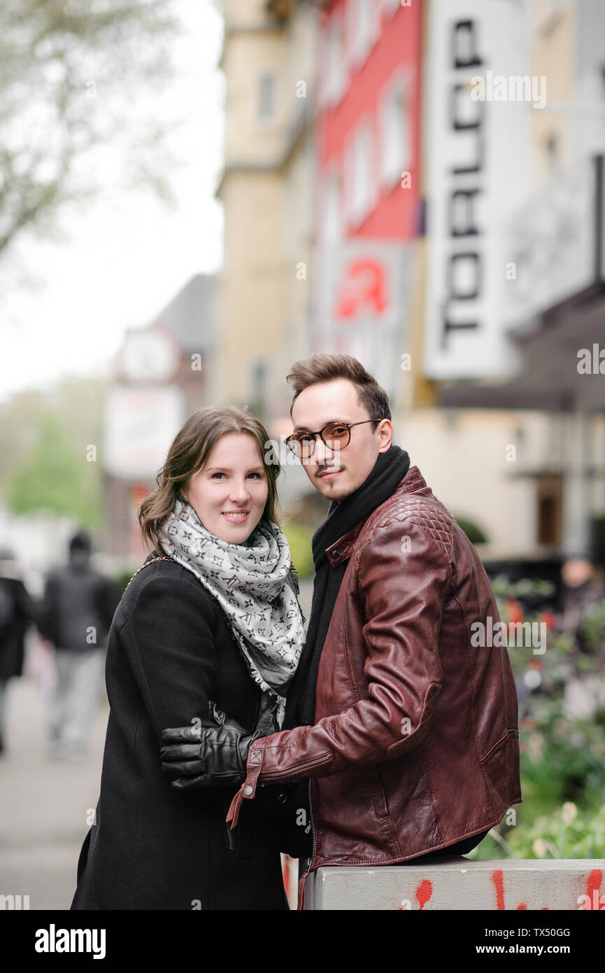 Portrait von stilvollen junges Paar in der Stadt Stockfoto