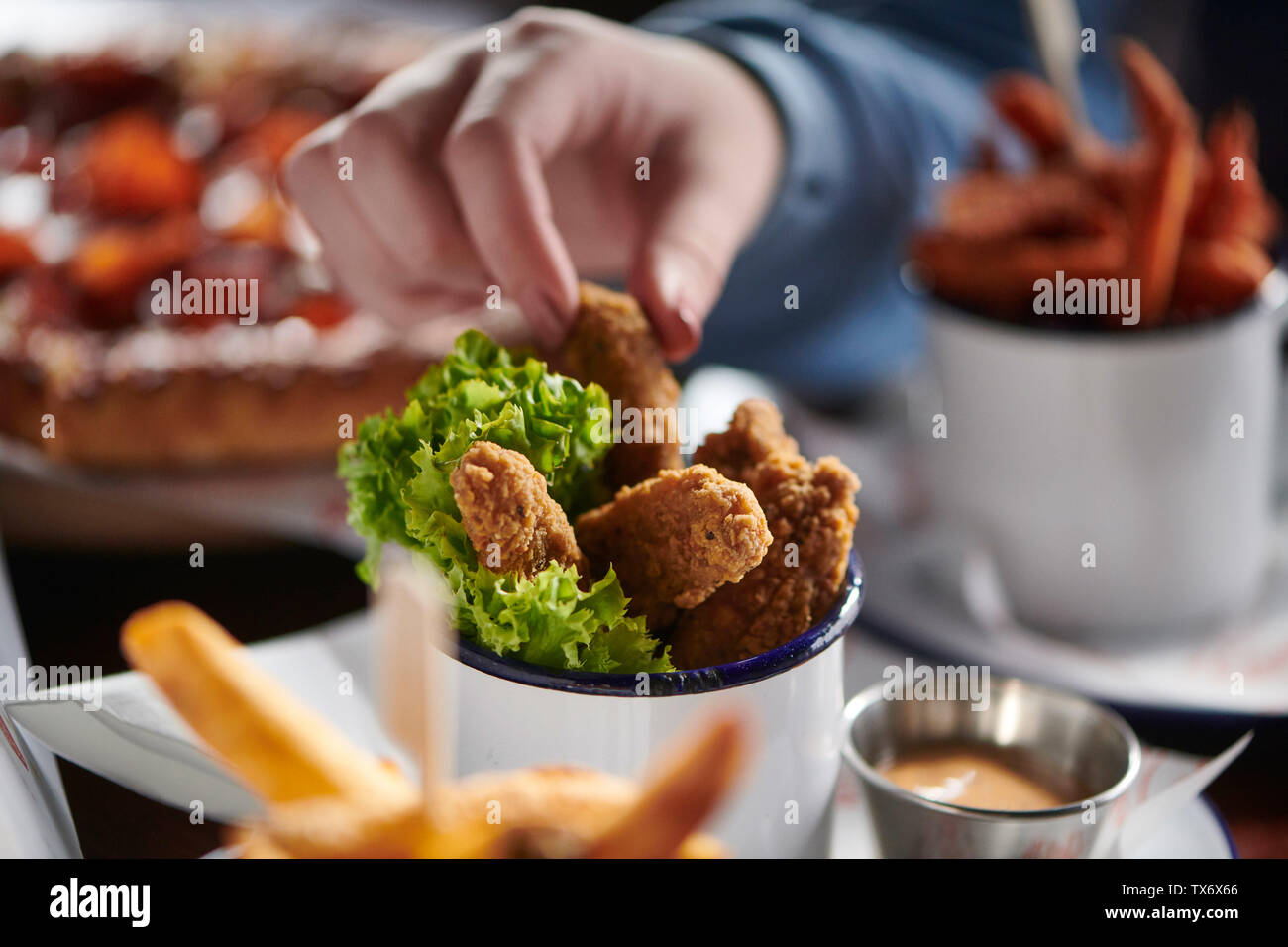 Pub essen huhn Hühnerfiletstreifen Stockfoto