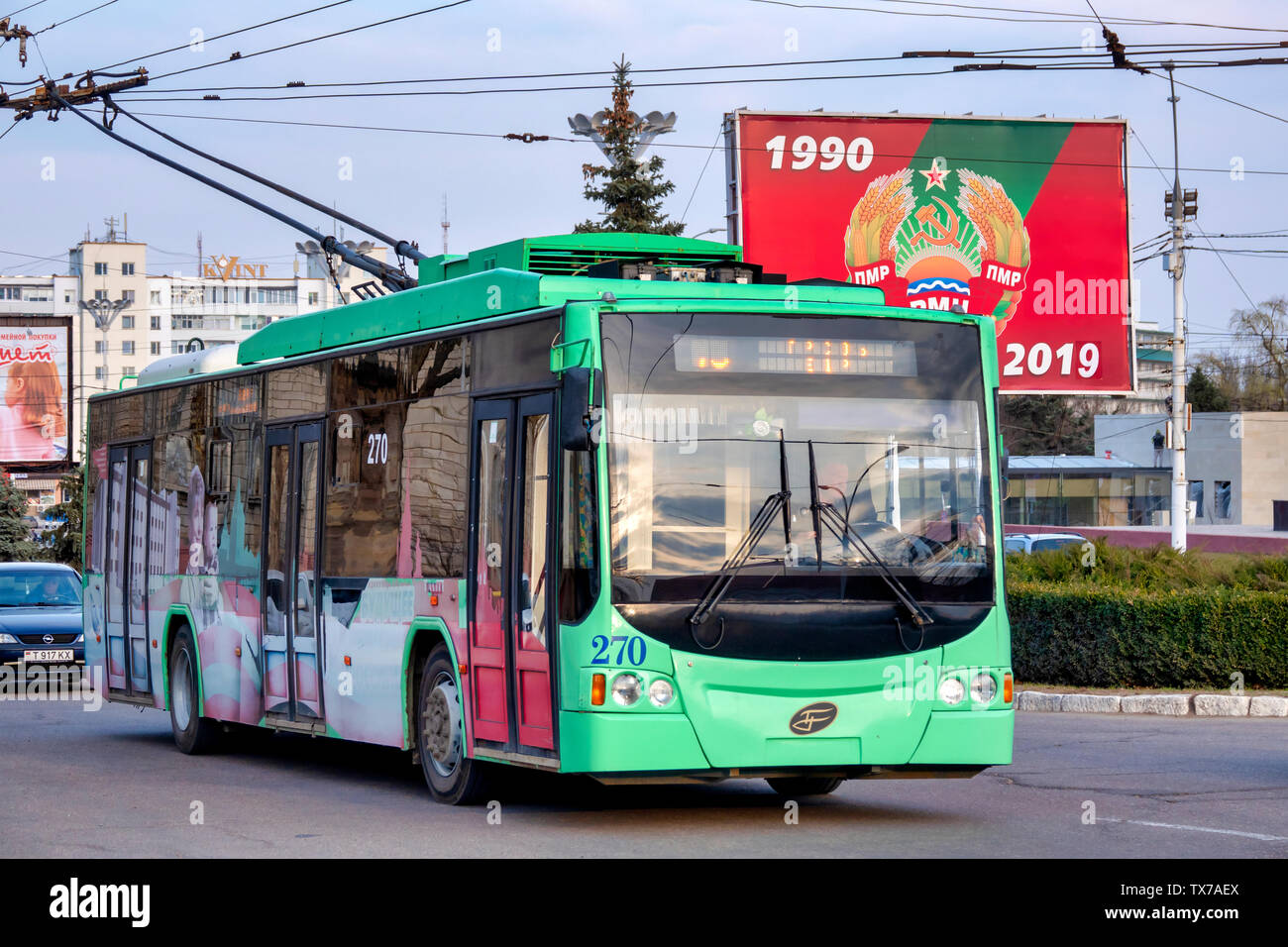 Trolleybus am 25. Oktober Straße, Tiraspol, Transnistrien, Republik Moldau Stockfoto