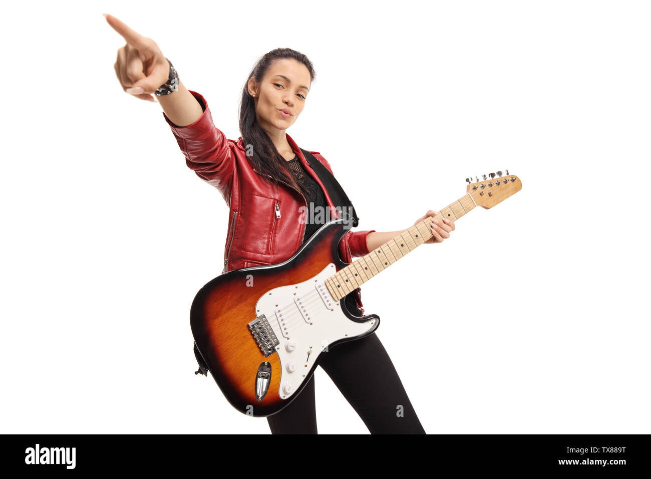 Junge weibliche Musiker mit einer Bass E-Gitarre auf weißem Hintergrund Stockfoto