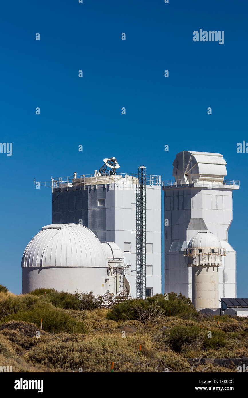 Astronomische Teleskope auf den Teide Observatorium der Sonne zu studieren Stockfoto