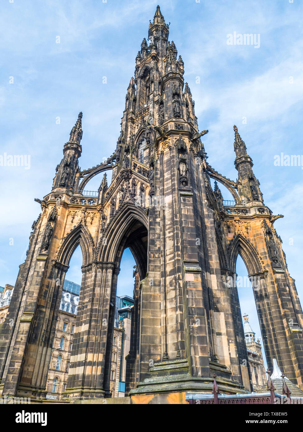 Das Scott Monument (a Victorian Gothic Monument zu den schottischen Autor Sir Walter Scott), der Princes Street, Edinburgh, Schottland, Großbritannien. Stockfoto