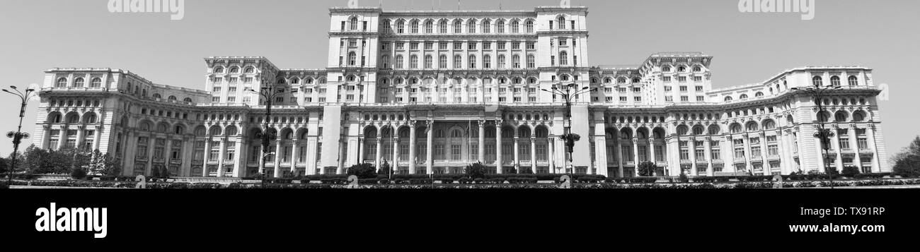 Banner Proportionen Fotografie mit dem Palast des Parlaments aus Bukarest, Rumänien. (3) Stockfoto