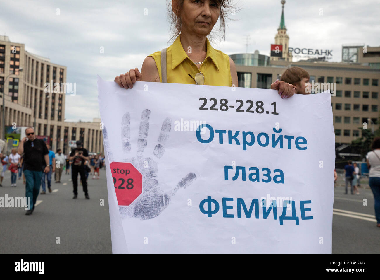 Moskau, Russland. 23 Juni, 2019 Russen Protest gegen das umstrittene Gesetz der Durchsetzung der Artikel 228 des Russischen Strafgesetzbuches Stockfoto