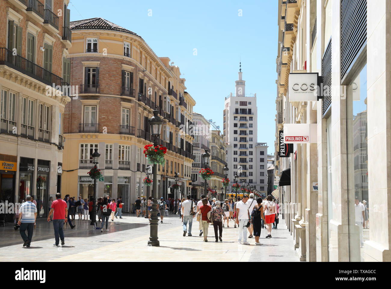 Die teuren Designer Einkaufs- und Fußgängerzone der Calle Marques de Larios, im Zentrum von Malaga, Spanien, Europa Stockfoto