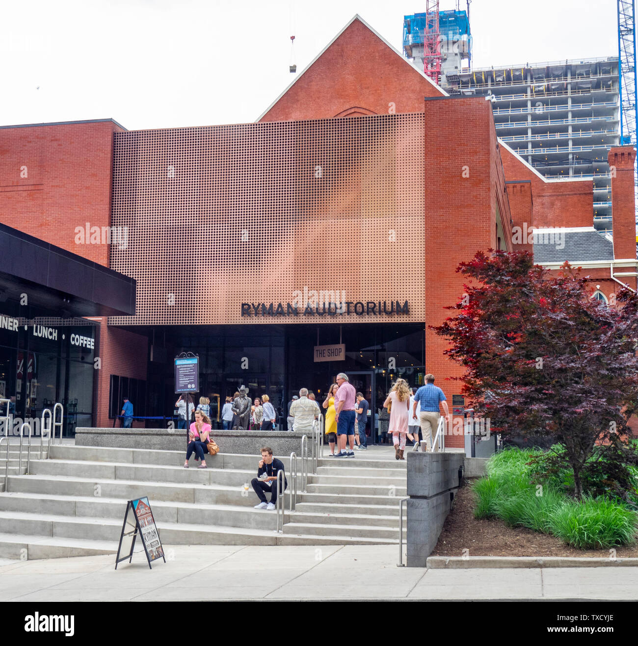 Der Eingang zum Ryman Auditorium Konzerthalle im Entwurf 2019 Nashville Tennessee 2019. Stockfoto
