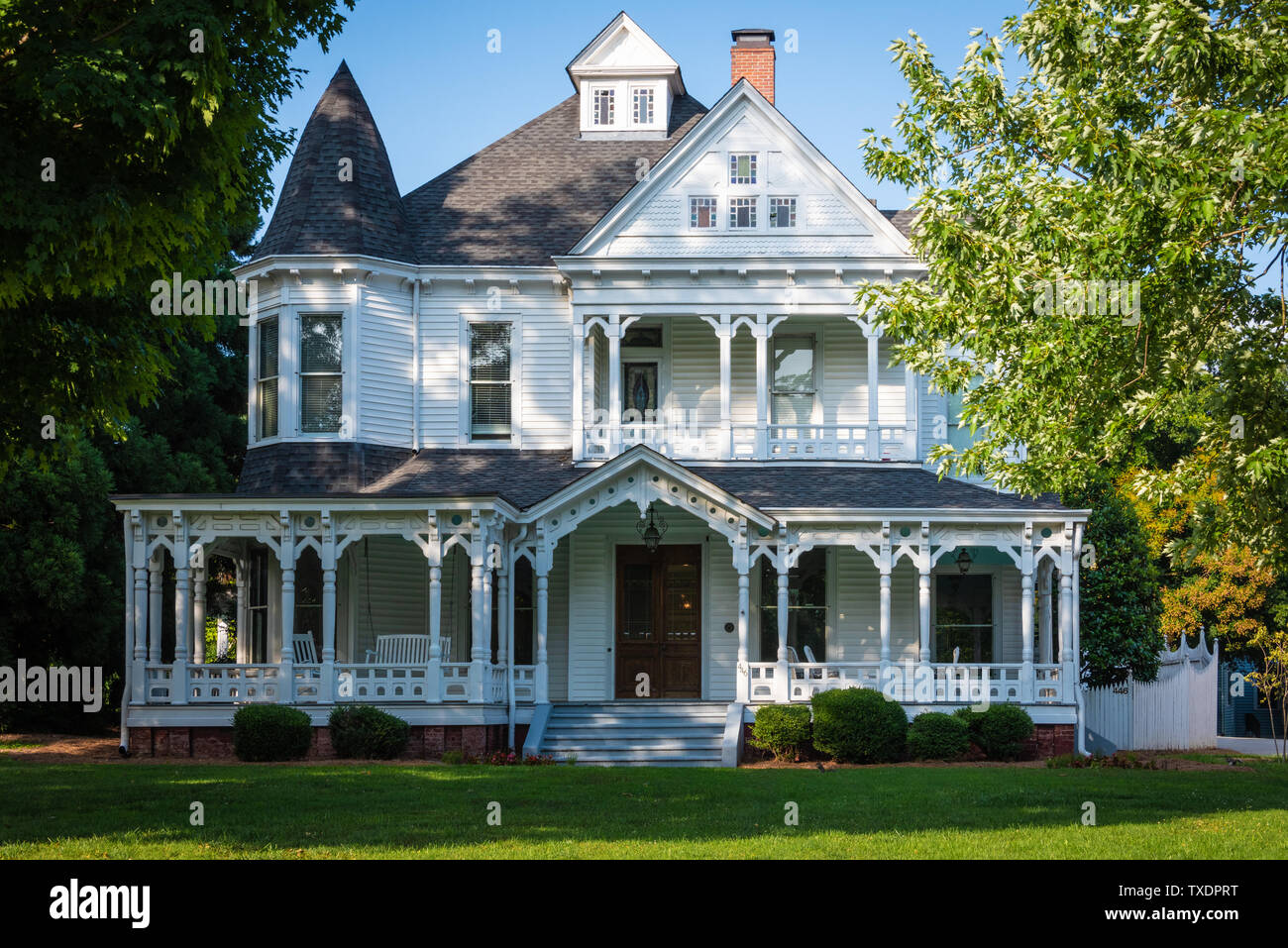 Home Über historische Green Street in der Innenstadt von Gainesville, Georgia. (USA) Stockfoto