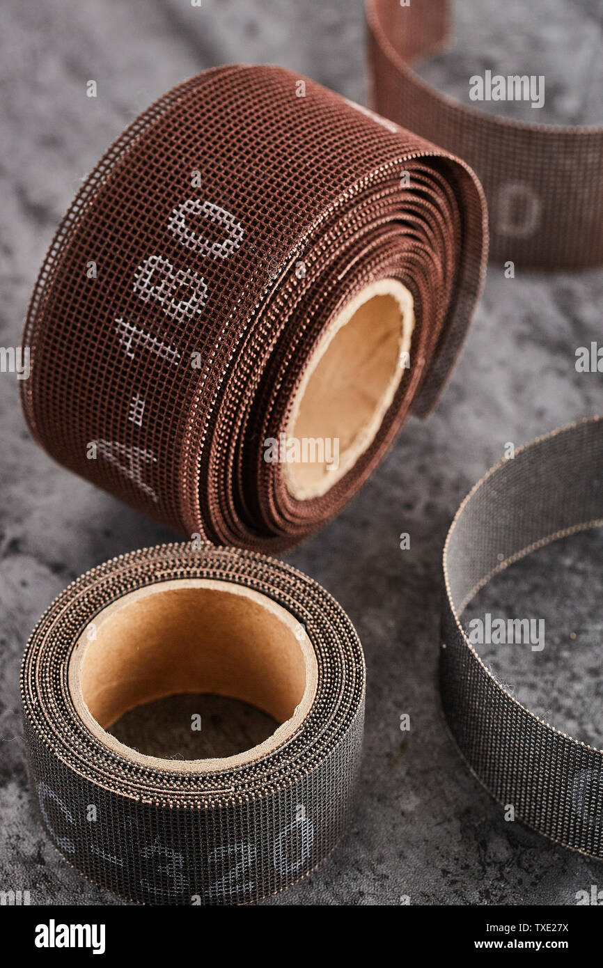 Grid sand Polyester Tuch Aluminiumoxid Siliciumcarbid Stockfoto