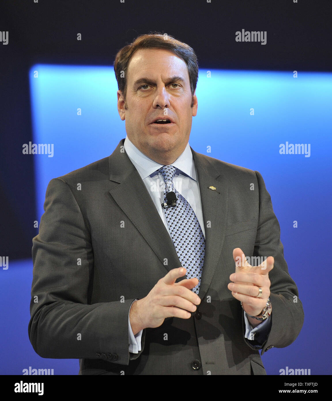 Mark Reuss, Präsident von General Motors, spricht im Norden Americaat der 2012 North American International Auto Show am 9. Januar 2012 in Detroit, Michigan. UPI/Brian Kersey Stockfoto