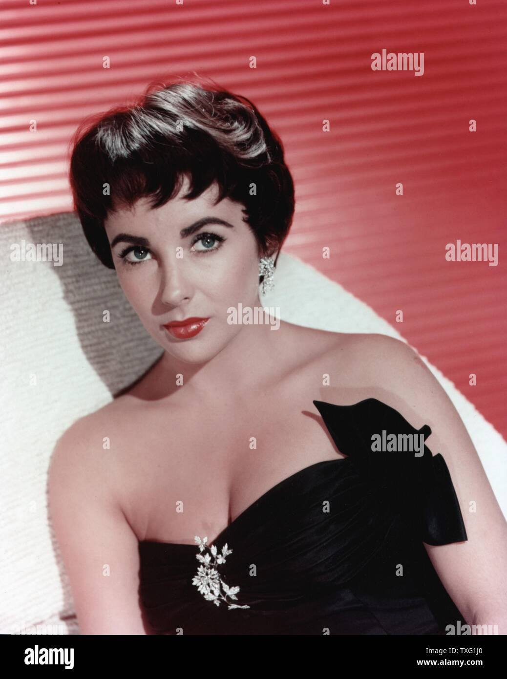 Rhapsody Jahr: 1954 USA Regie: Charles Vidor Elizabeth Taylor Stockfoto