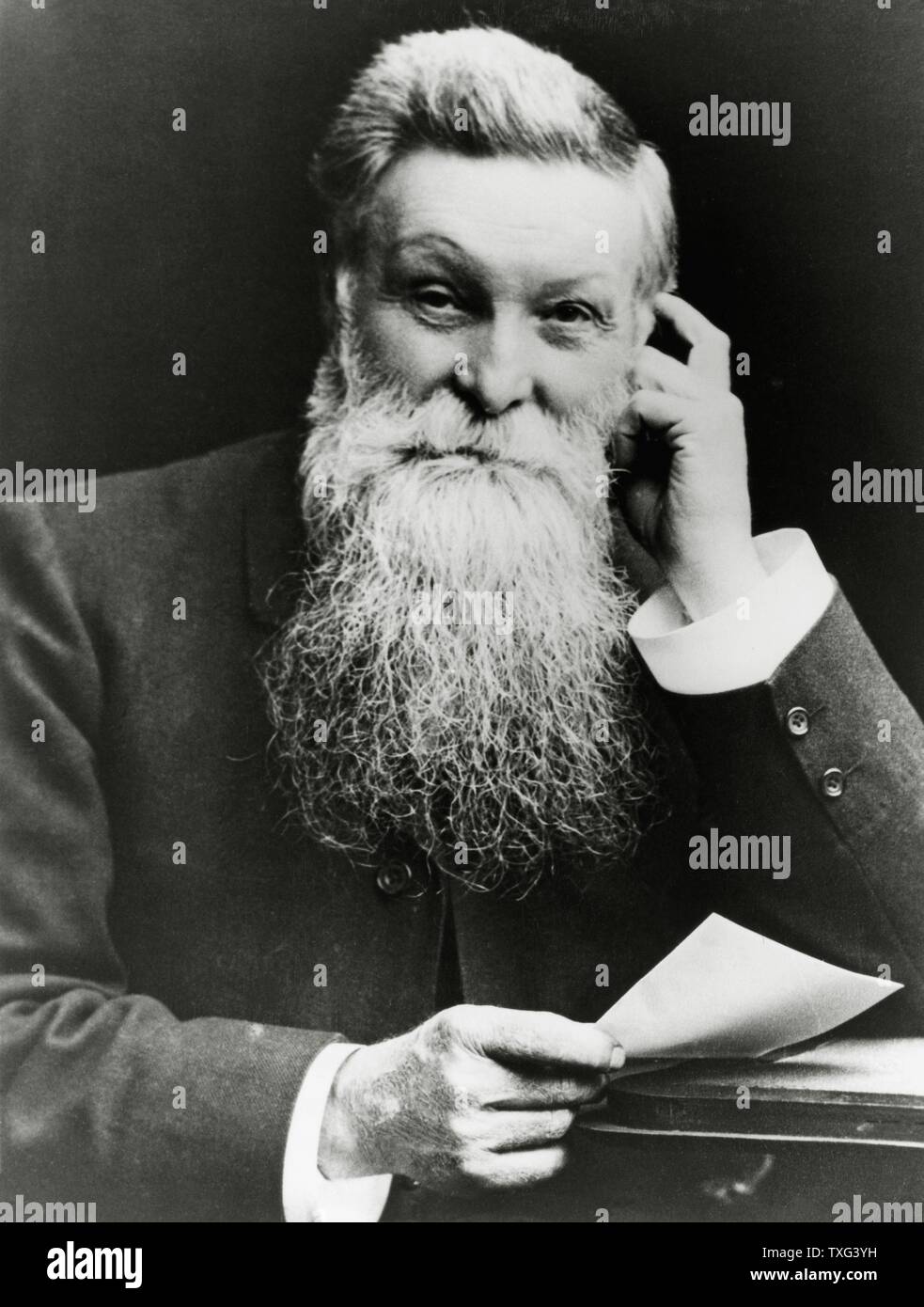 Schottische John Boyd Dunlop, Erfinder des ersten Fahrzeugs Rad Reifen,  dessen Patent William Harvey du Cros im Jahre 1888 kaufte ein reifen Werk  zu finden. Hochformat ca. 1900 Stockfotografie - Alamy