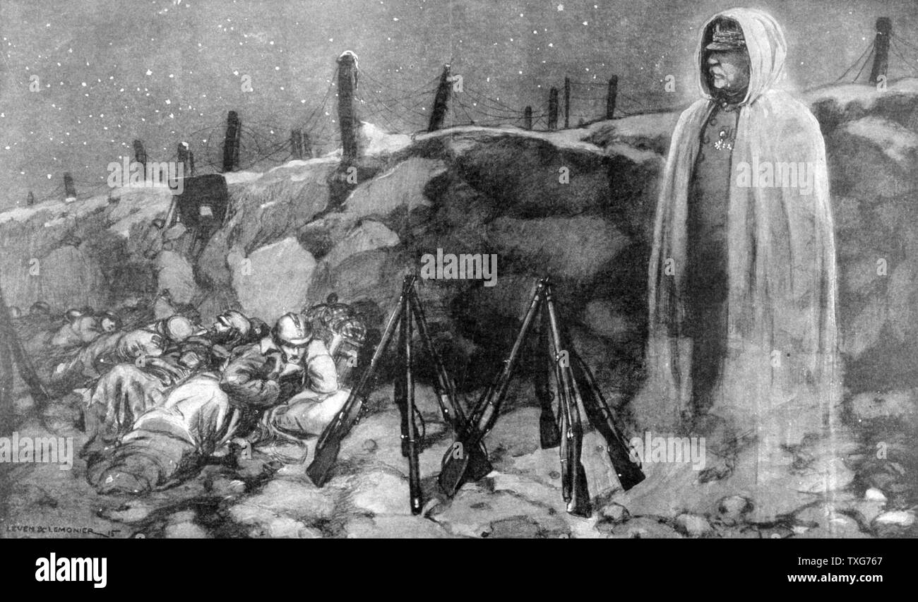Weltkrieg I: Französische Soldaten an einem kalten, sternenklaren Nacht hinter einer Bank mit Stacheldraht oben. Geisterhafte Figur von General Joffre' Le Pays de France" Stockfoto