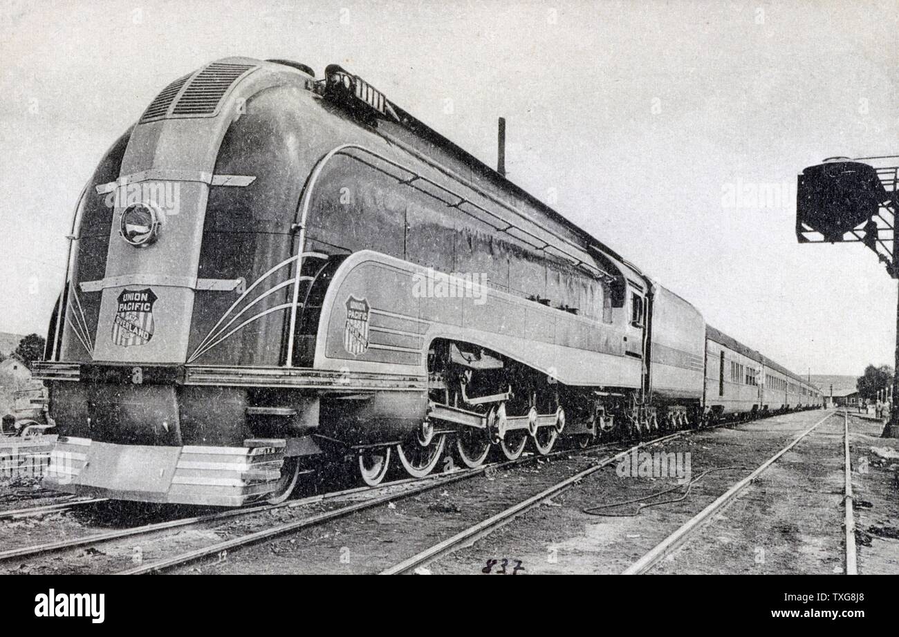 Union Pacific Railroad Dampflokomotive Pullman Wagen ziehen Stockfoto