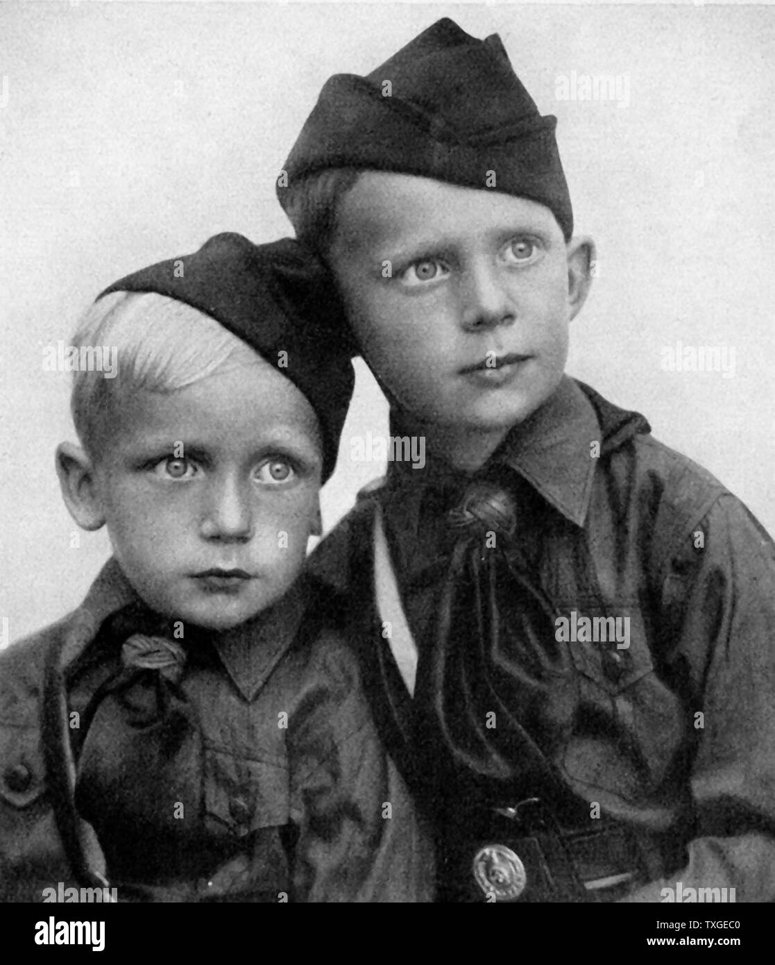 Foto der Hitler-Jugend Mitglieder. Datierte 1939 Stockfoto