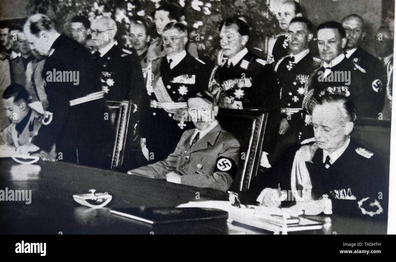 Fotodruck von Adolf Hitler und andere Mitglieder der Reichsregierung, während des zweiten Weltkriegs. Vom 20. Jahrhundert. Stockfoto