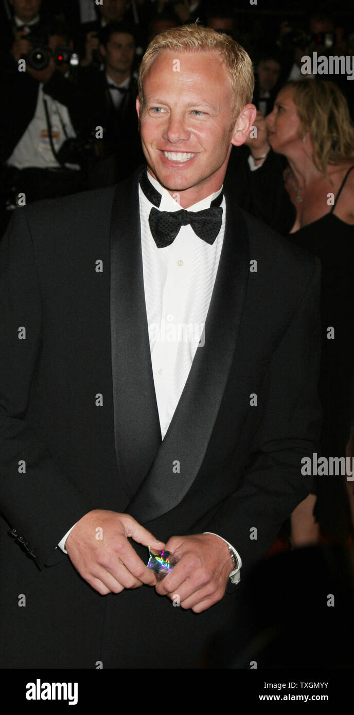 Schauspieler Ian Ziering kommt auf den roten Teppich für eine Vorführung des Films "X-Men 3: Der letzte Stand" auf der 59. jährlichen Filmfestival in Cannes Cannes, Frankreich am 22. Mai 2006. (UPI Foto/David Silpa) Stockfoto