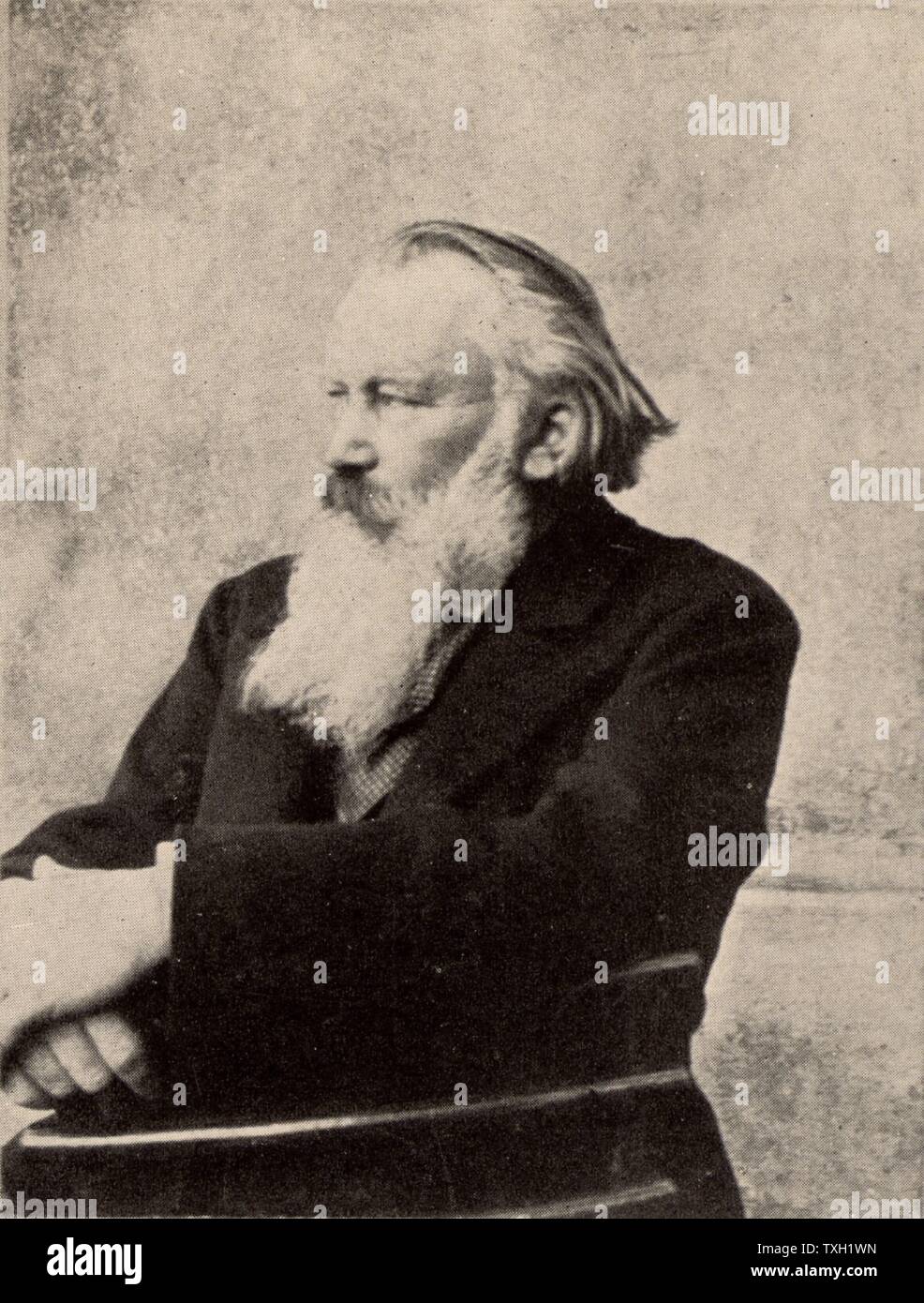Deutschen Komponisten Johannes Brahms (1833-1897). Foto aufgenommen in Wien 6. Oktober 1895 unterzeichnet. Halbton. Stockfoto