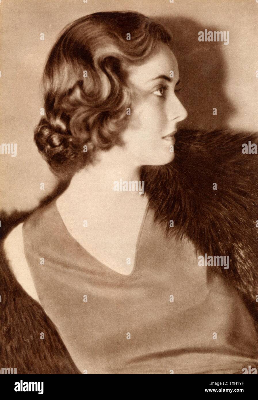 Bette Davis (1908-1989) amerikanischen Hollywood-Schauspielerin und Filmstar, als eine junge Frau. Zu fotografieren. Halbton. Stockfoto