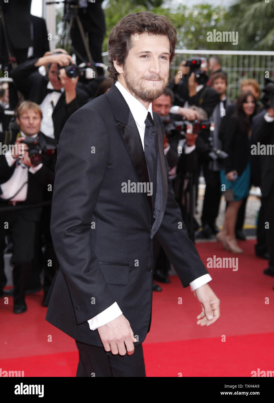 Guillaume Canet kommt auf dem roten Teppich vor der Vorführung des Films "werden Sie einen großen dunklen Fremden" während der 63. jährliche Internationale Filmfestspiele von Cannes in Cannes, Frankreich am 15. Mai 2010 erfüllen. UPI/David Silpa Stockfoto