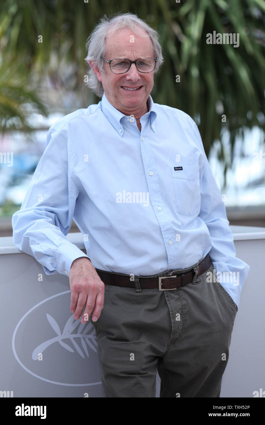 Ken Loach kommt an einem Fotoshooting für den Film 'Route Irish' auf der 63. jährlichen Cannes International Film Festival in Cannes, Frankreich am 21. Mai 2010. UPI/David Silpa Stockfoto