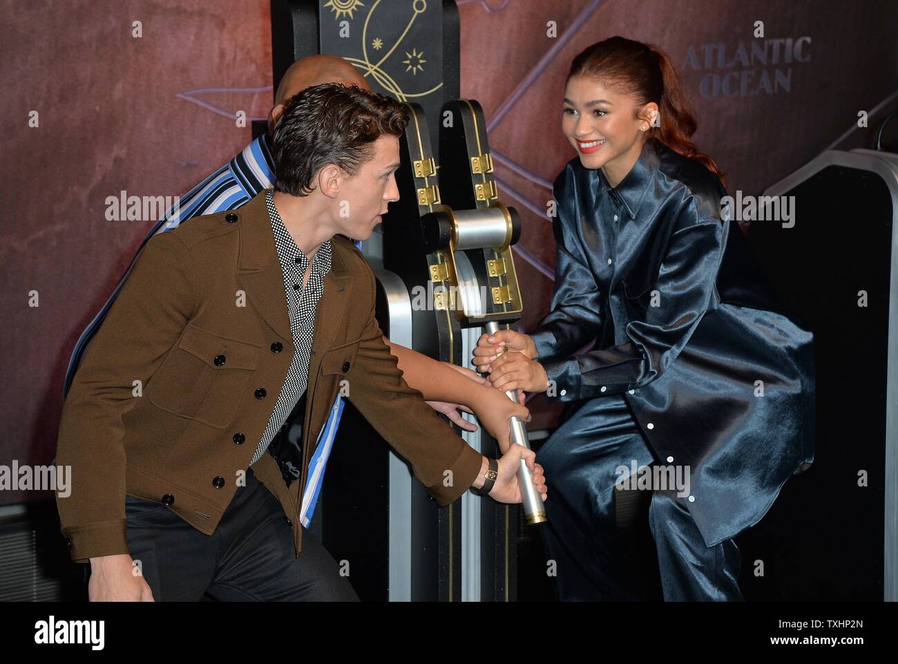 New York, NY, USA. 24. Juni, 2019. Tom Holland, Jakob Batalon, Zendaya heraus und über für Celebrity Candids-MON, New York, NY 24. Juni 2019. Credit: Kristin Callahan/Everett Collection/Alamy leben Nachrichten Stockfoto