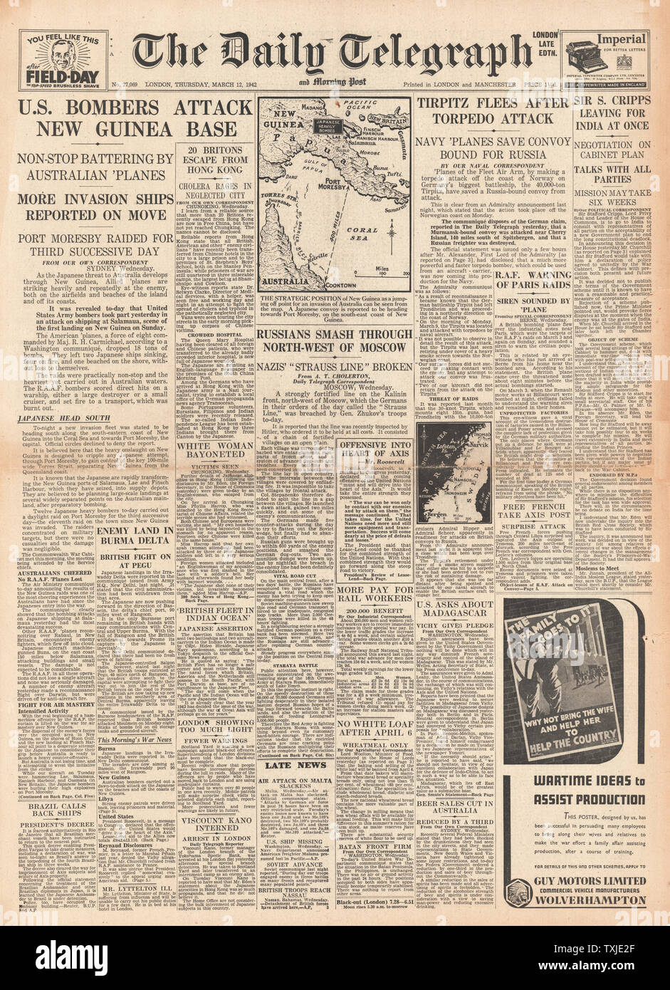 1942 Titelseite Daily Telegraph Battle for New Guinea und das Schlachtschiff Tirpitz, das von Torpedo-Bombern angegriffen wurde Stockfoto