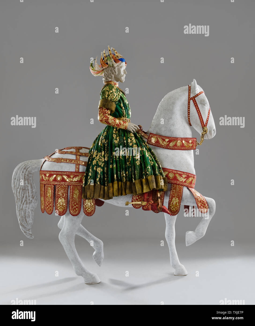 König Mannequin auf dem Pferd tragen Papier Kostüm von Isabelle de Borchgrave Stockfoto