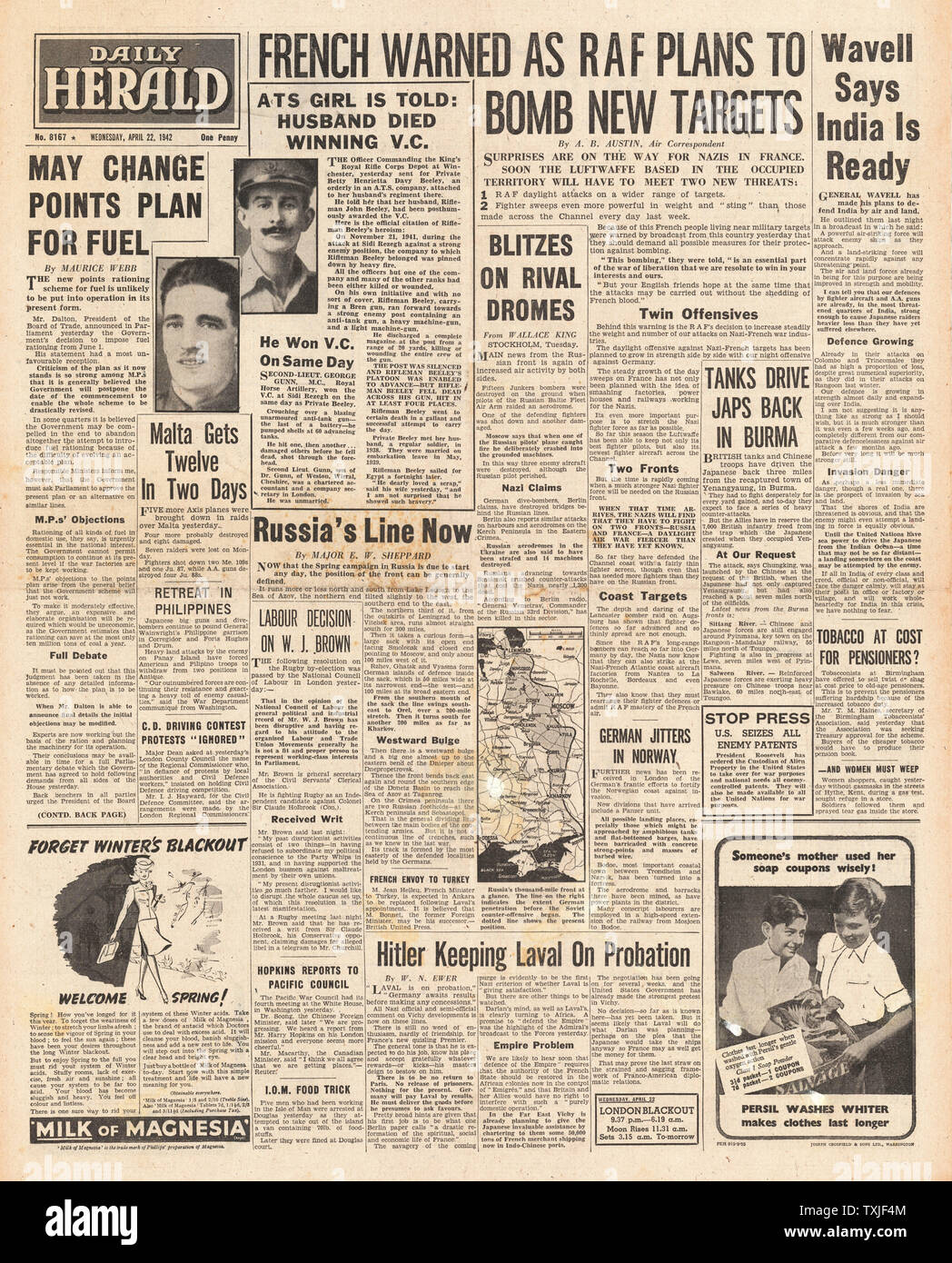 1942 Front Page Daily Herald RAF Bombenangriffe in Frankreich Stockfoto