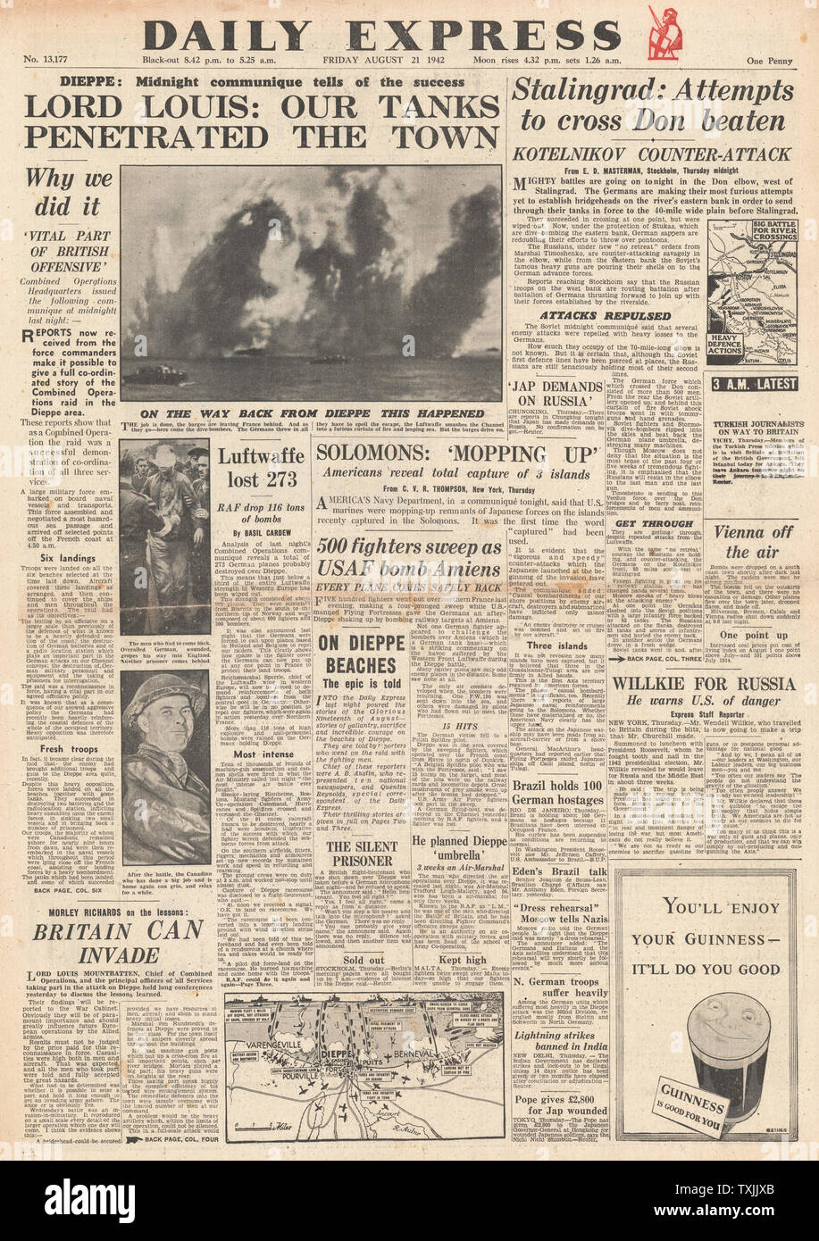 1942 Front Page Daily Express British Commando Raid auf Dieppe und Kampf um Stalingrad Stockfoto