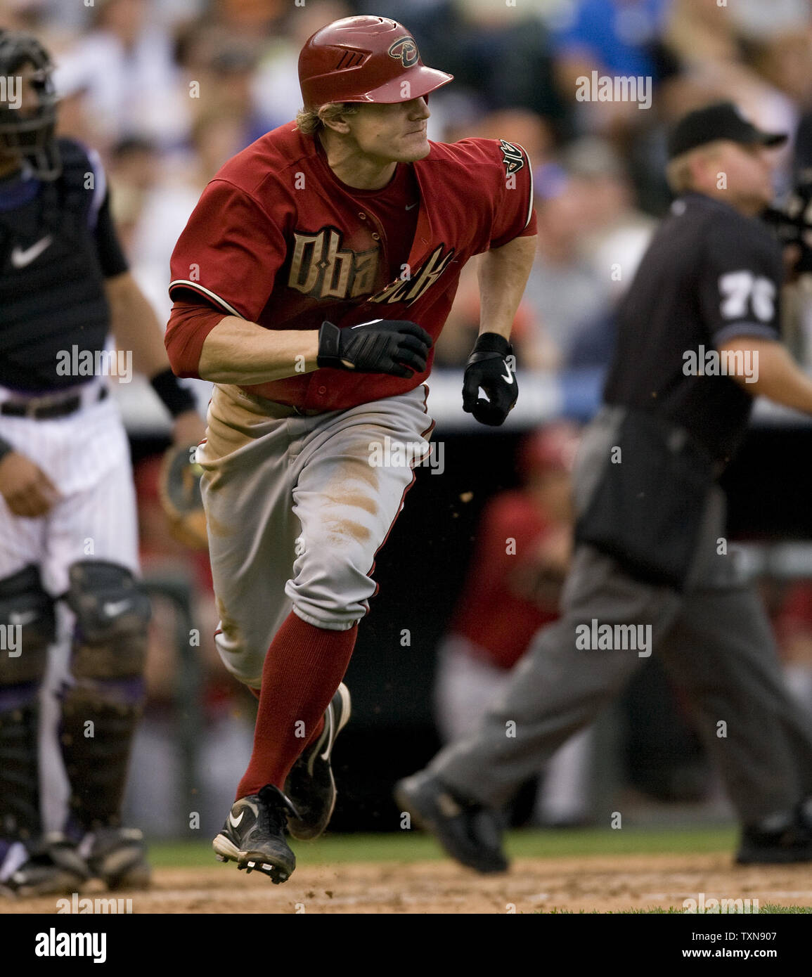 Arizona Diamondbacks linken Feldspieler Eric Byrnes ging hitless mit zwei Spaziergänge gegen die Colorado Rockies, während sie seine Rückkehr zum Ausgangspunkt lineup bei Coors Field in Denver am 6. September 2009. Colorado hält zwei Spielleitung über Abteilung Rivalen San Francisco in der Nationalen Liga wilde Karte Rennen, wie sie die Diamantmarkierungen 13-5 Beat. UPI/Gary C. Caskey Stockfoto