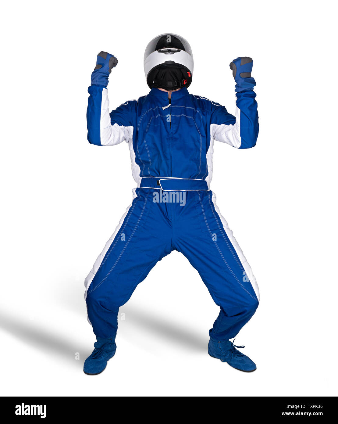 Race Driver in blau-weiß Motorsport insgesamt Schuhe Handschuhe und Sicherheitsausrüstung Helm Feiern nach dem Sieg auf weißem Hintergrund. Auto rac Stockfoto