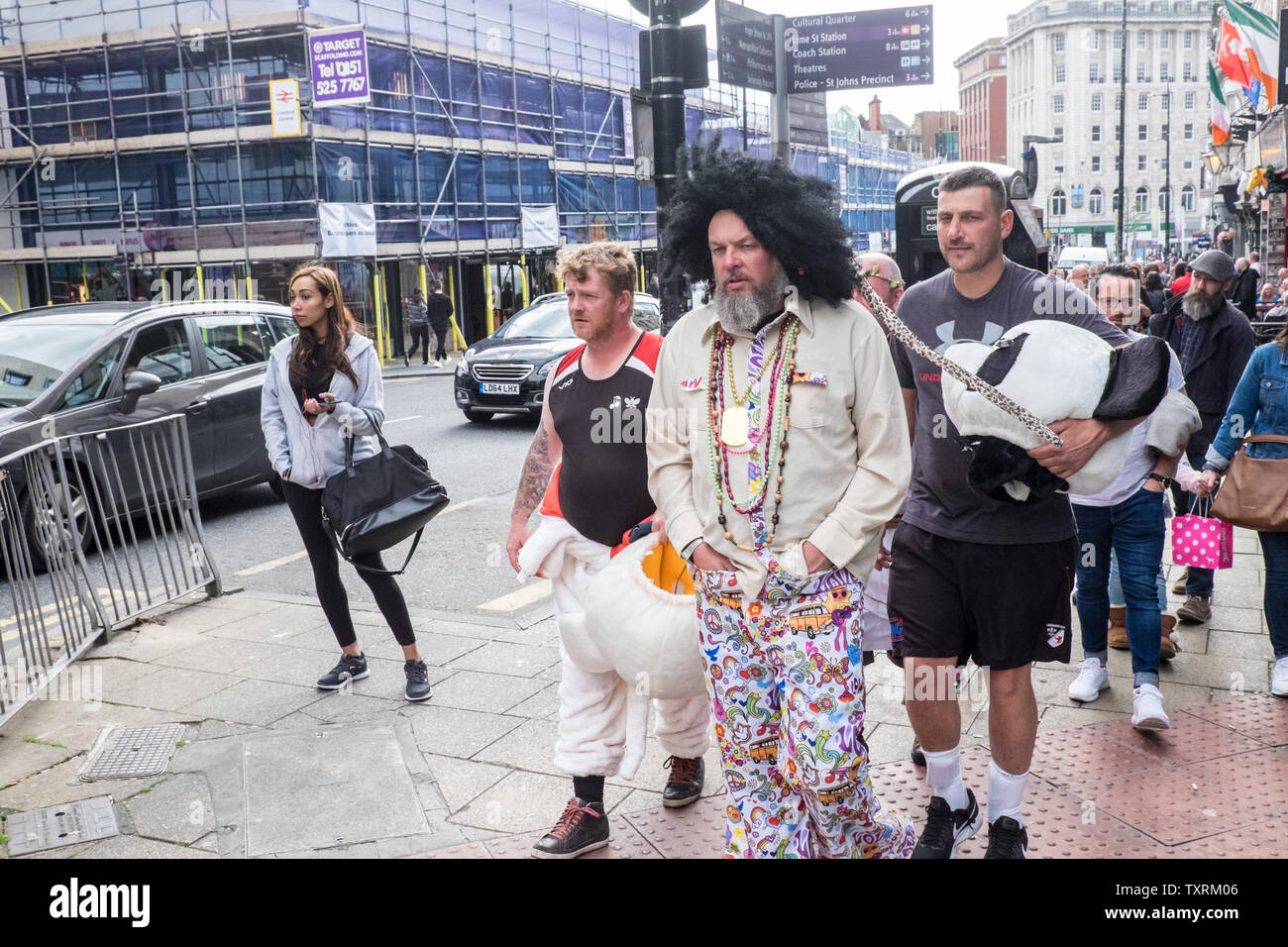 Hirsch, und, Henne, Party, Samstag, Wochenende, in, Liverpool, Norden, Norden, Stadt, North West, Merseyside, England, Englisch, GB, Großbritannien, England, Großbritannien, Stockfoto