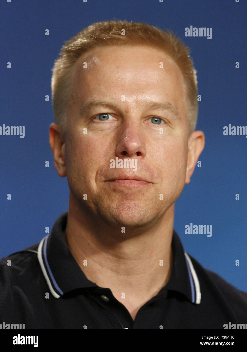 Expedition 19 Flugingenieur und der NASA-Astronaut Timothy Kopra besucht eine news Briefing ihn Einführung als Teil der nächsten Besatzung der Internationalen Raumstation im Johnson Space Center der NASA in Houston, Texas am 22. Januar 2009. Expedition 19 Commander und der russische Kosmonaut Gennadi Padalka, Flugingenieur und der NASA-Astronaut Michael Barratt und US-Raumfahrt Teilnehmer Charles Simonyi wird an der Internationalen Raumstation an Bord einer russischen Sojus-Kapsel Einführung am 25. März 2009. Kopra wird die Crew später im Jahr an Bord von STS-127. (UPI Foto/Aaron M. Sprecher) Stockfoto