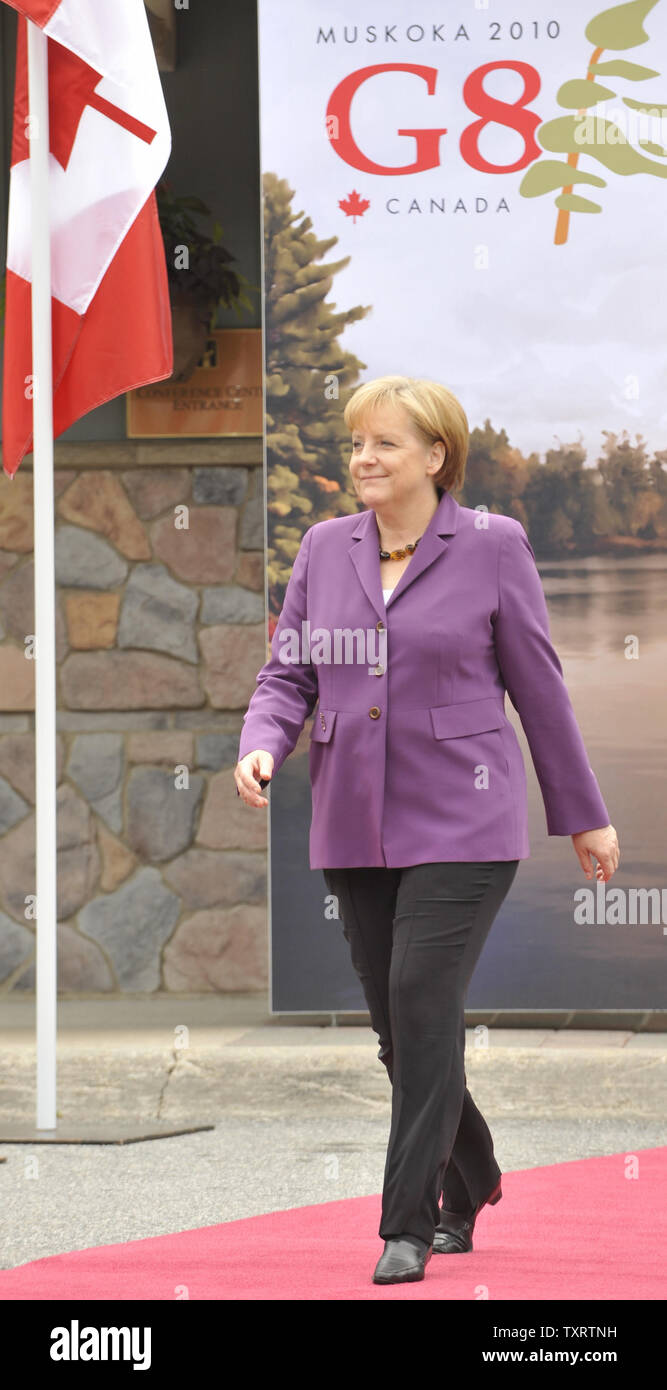 Die deutsche Bundeskanzlerin Angela Merkel kommt an der G8-Gipfel am Deerhurst Resort in Huntsville, Ontario am 25. Juni 2010. UPI Foto/Alex Volgin Stockfoto