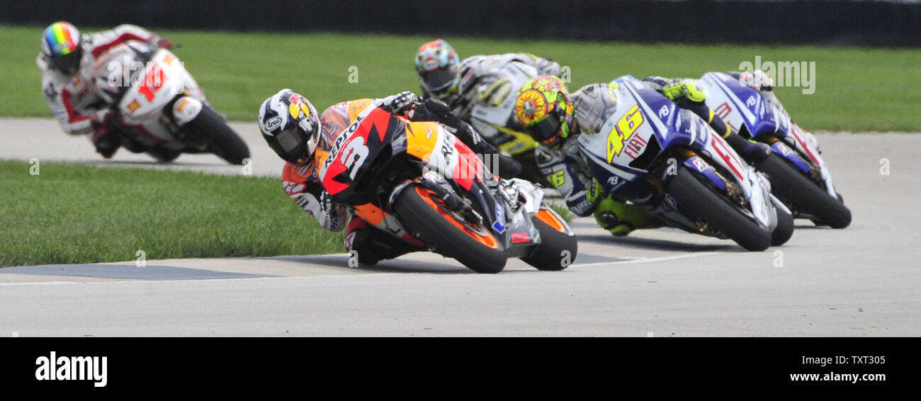 Dani Pedrosa (3) Valentino Rossi (46) früh in der Moto GP auf dem Indianapolis Motor Speedway am 30. August 2009 in Indianapolis, In. Beide Pedrosa und Rossie stürzte mit JOrge Lorenzo wining das Rennen. UPI/Darrell Hoemann Stockfoto