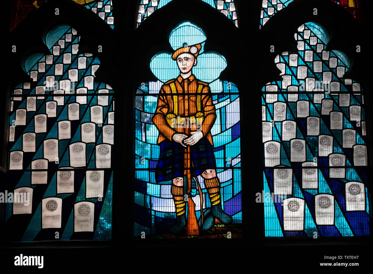 Argyll und Sutherland HIghlanders Große Krieg Fenster (WW1 1914-1918) Detail an der Kirche des Heiligen unhöflich, Stirling, Schottland, UK Stockfoto