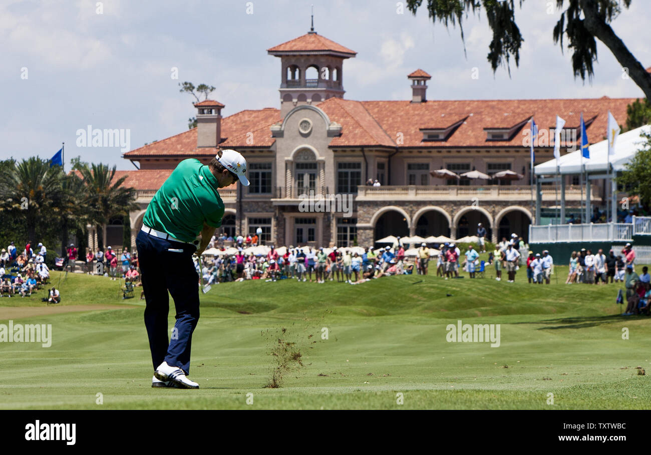 Martin Laird, aus Glasgow, Schottland, Hits aus den 18 in der zweiten Runde der Players Championship PGA Golf Turnier in Ponte Vedra Beach, Florida am 11. Mai 2012. UPI/Mark Wallheiser Stockfoto