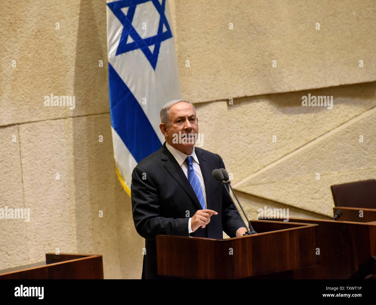 Der israelische Premierminister Benjamin Netanjahu spricht während der erste Sommer Sitzung der Knesset in Jerusalem, Israel, 23. Mai 2016. Foto von Debbie Hill/UPI Stockfoto