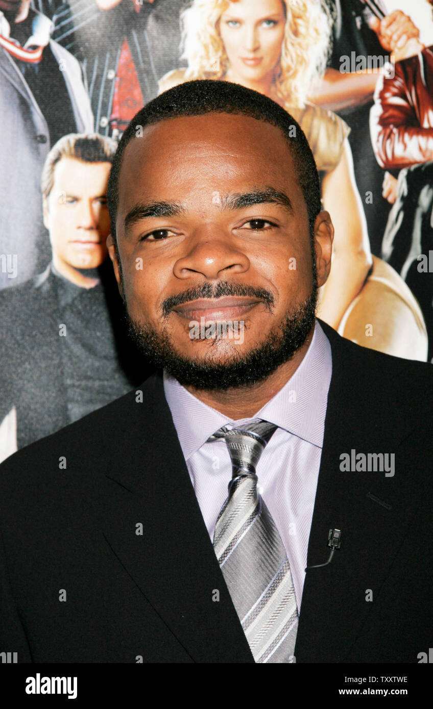 Direktor f. Gary Gray kommt am 14. Februar 2005 Los Angeles Premiere des Films 'Cool', am Grauman's Chinese Theater. (UPI Foto/Francis Specker) Stockfoto