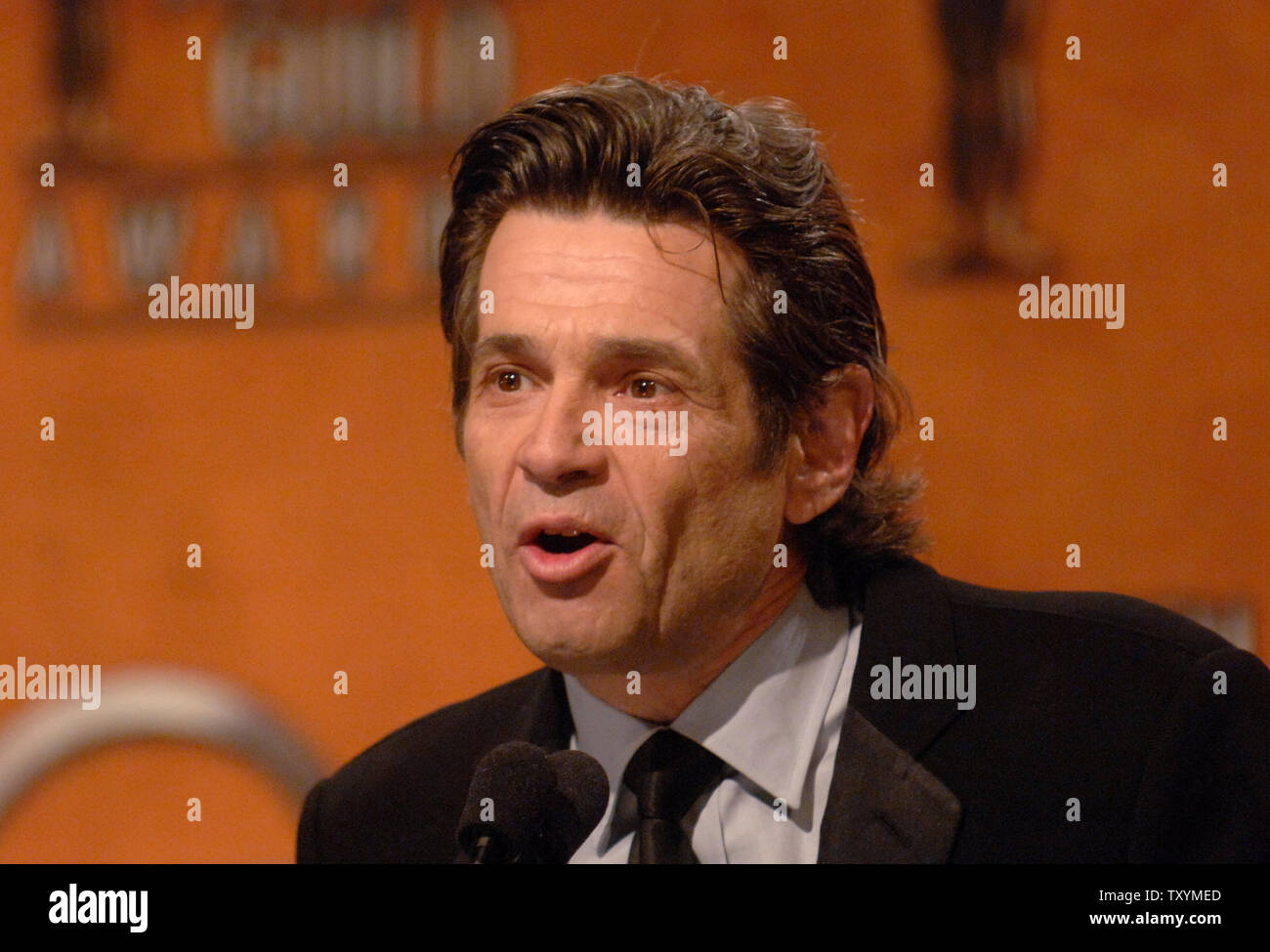 SAG-Präsident Alan Rosenberg spricht bei der Bekanntgabe der 13. jährlichen Screen Actors Guild Awards Nominierungen in West Hollywood, Kalifornien am 4. Januar 2007. (UPI Foto/Phil McCarten) Stockfoto